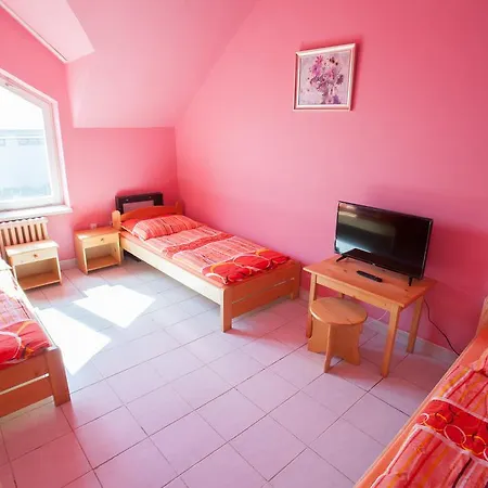 Hostel Ubytovanie Nova